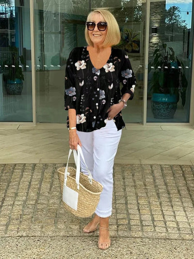 Marlowe | Floral blouse with relaxed elegance